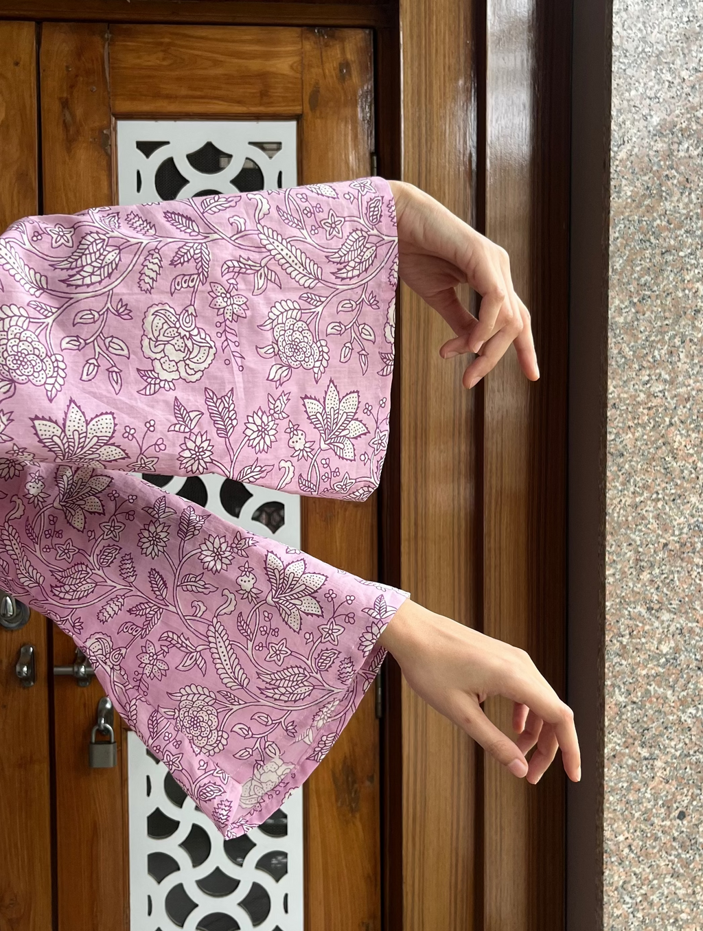 Bahaar Bell Sleeved Short Kurti (with hair band / hair tie)