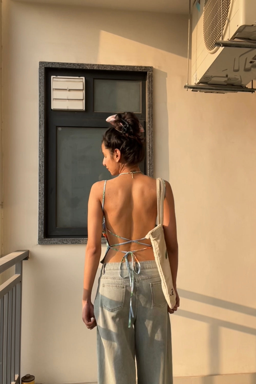 Hana Backless Top
